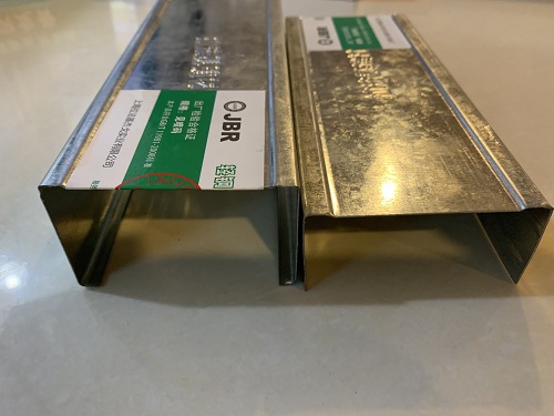 裝修時如何選擇質(zhì)量好的輕鋼龍骨？